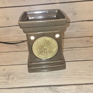 Scentsy Lotus Flower Green Brown Full Size Deluxe Wax Warmer 6in Tall Retired